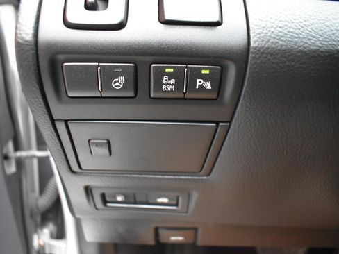 Used 2015 Lexus LS 460 AWD w/ Comfort Package image 39