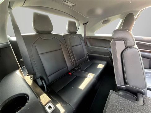 Used 2019 Acura MDX w/ Technology Package AWD/4WD image 28