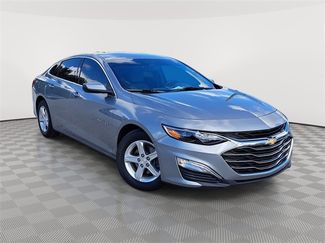 Used 2024 Chevrolet Malibu LS image 1