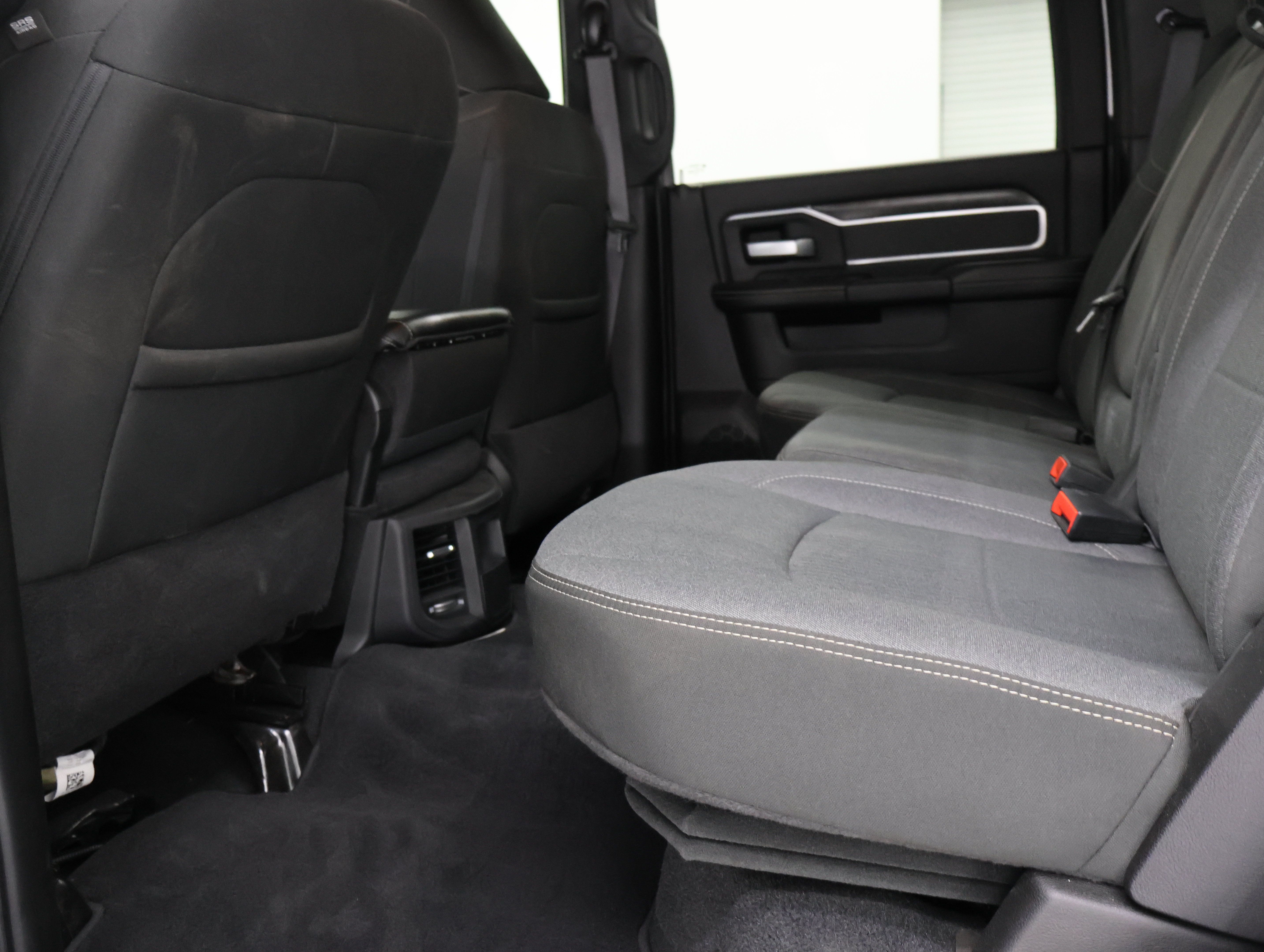 Used 2022 RAM 2500 Big Horn w/ Night Edition AWD/4WD image 9
