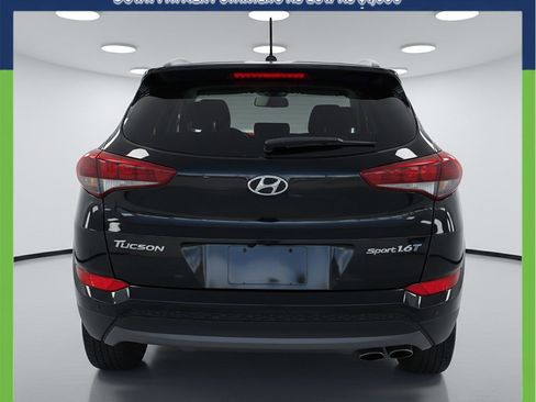 Used 2016 Hyundai Tucson Sport FWD image 2