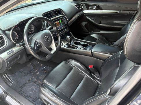 Used 2021 Nissan Maxima 3.5 SV w/ Floor Mat Group FWD image 11