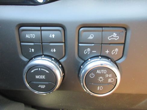 New 2026 GMC Sierra 1500 AT4X AWD/4WD image 18