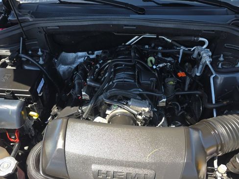 Used 2025 Dodge Durango R/T AWD/4WD image 35