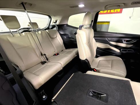 Used 2020 Subaru Ascent Limited w/ Technology Package image 18