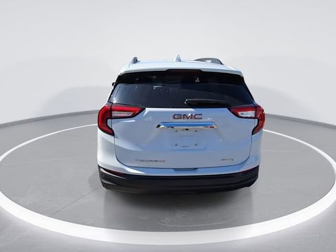 Used 2023 GMC Terrain SLE w/ Driver Convenience Package image 7