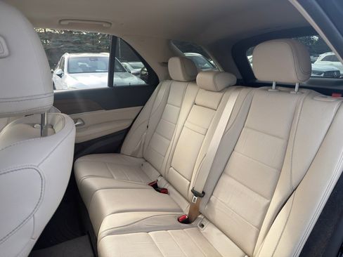 Used 2020 Mercedes-Benz GLE 350 4MATIC image 25