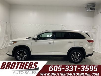 Used 2019 Toyota Highlander XLE