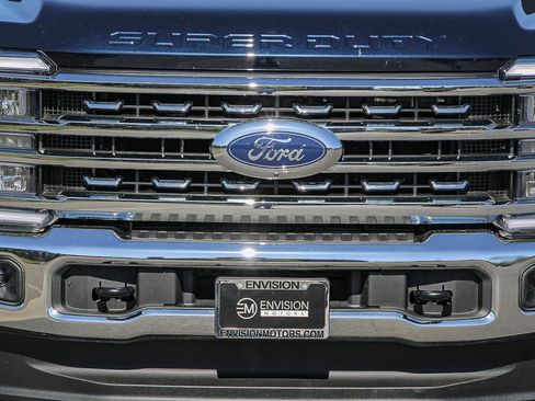 Used 2025 Ford F250 Lariat image 7