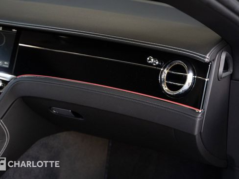 Used 2020 Bentley Continental GT V8 image 31