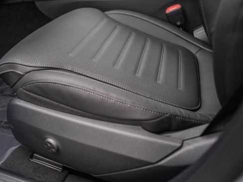 New 2026 Mercedes-Benz C 43 AMG 4MATIC Sedan image 30