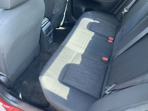 Used 2017 Nissan Sentra SV image 21