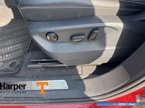 Used 2023 Volkswagen Atlas SE image 18