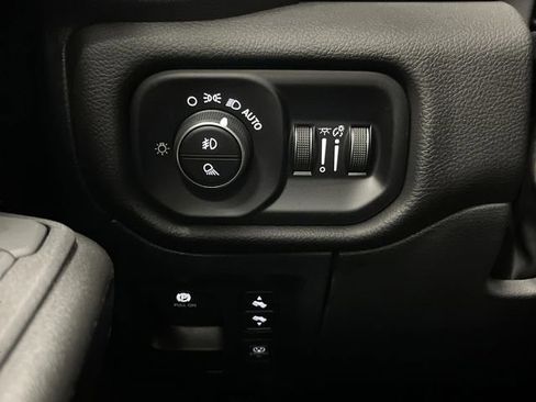 Used 2025 RAM 1500 Big Horn image 24