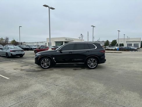 Certified 2025 BMW X5 sDrive40i w/ Climate Comfort Package image 6