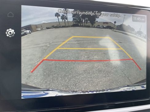 New 2025 Hyundai Venue Limited image 7