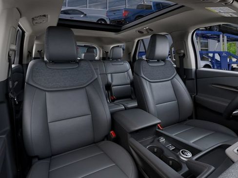 New 2027 Ford Explorer Active w/ Active Comfort Package AWD/4WD image 9