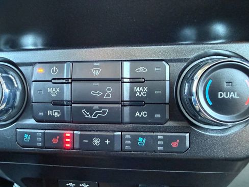 Used 2020 Ford F150 Lariat w/ Max Trailer Tow Package image 45