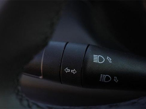 Certified 2023 Jeep Compass Limited image 31