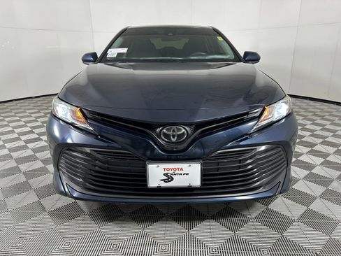 Used 2019 Toyota Camry L image 5