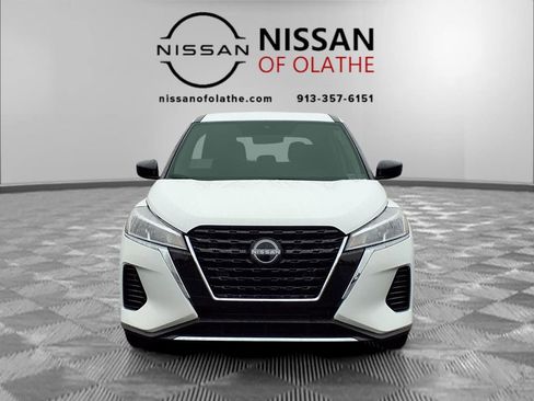 Certified 2025 Nissan Kicks Play S image 30