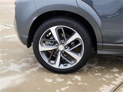 Used 2021 Hyundai Kona Ultimate w/ Cargo Package image 9