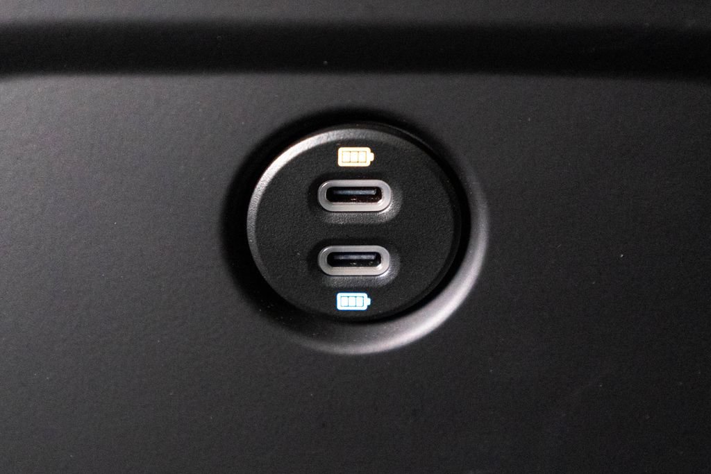 Certified 2026 Porsche Macan AWD/4WD image 37
