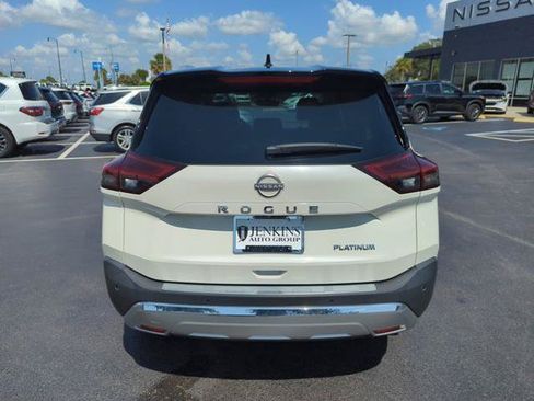 Certified 2023 Nissan Rogue Platinum w/ Platinum Premium Package FWD image 7
