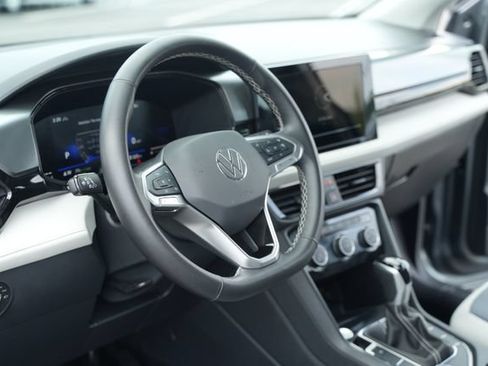 Used 2025 Volkswagen Taos S AWD/4WD image 27