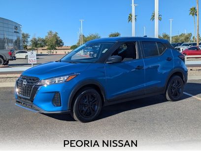 Certified 2025 Nissan Kicks Play S