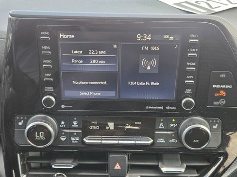 Used 2021 Toyota Highlander XSE FWD image 23