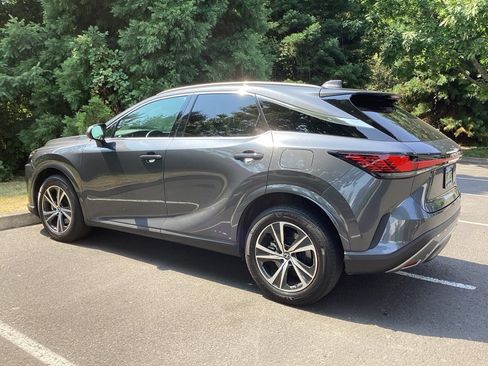 Used 2024 Lexus RX 350 AWD w/ Technology Package image 9