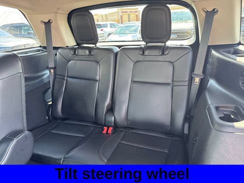 Used 2023 Lincoln Aviator AWD w/ Premium Package image 23