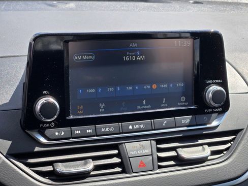 Used 2024 Nissan Altima 2.5 S FWD image 23