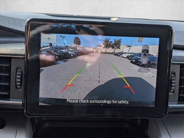 Used 2023 Ford Explorer XLT w/ Equipment Group 202A RWD image 13