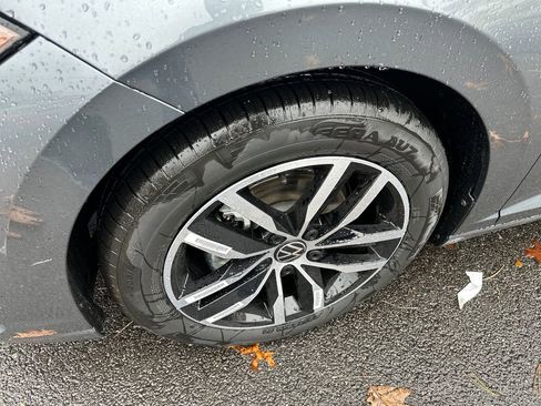 New 2026 Volkswagen Jetta SE image 2