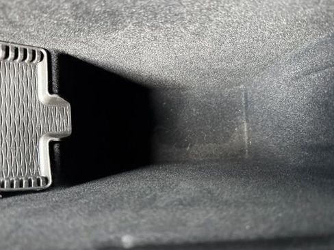 Used 2024 Cadillac XT4 Premium Luxury image 33