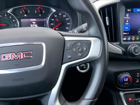 Used 2023 GMC Terrain SLE w/ Driver Convenience Package FWD image 25