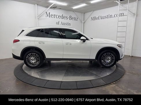 Used 2026 Mercedes-Benz GLC 300 image 9