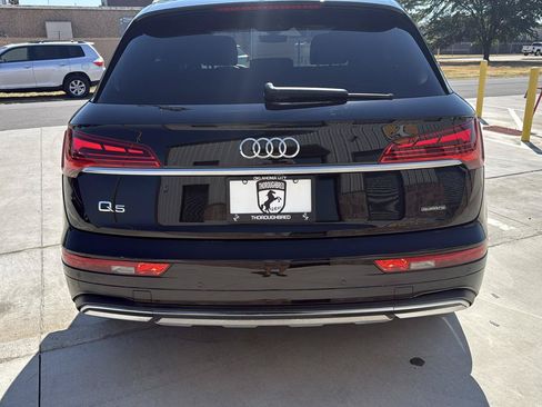 Used 2021 Audi Q5 2.0T Premium w/ Convenience Package AWD/4WD image 14