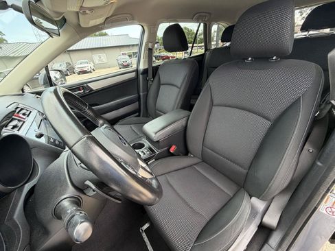 Used 2016 Subaru Outback 2.5i Premium AWD/4WD image 13