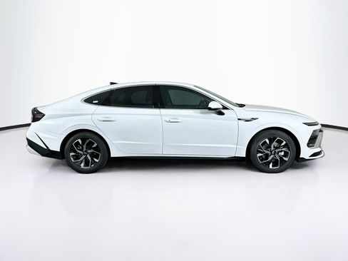 Used 2024 Hyundai Sonata SEL FWD image 10