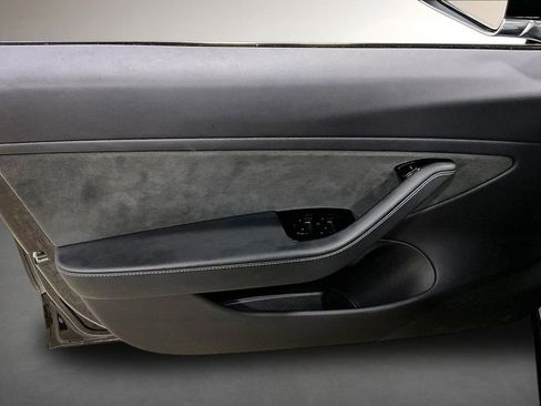 Used 2019 Tesla Model 3 Long Range image 19