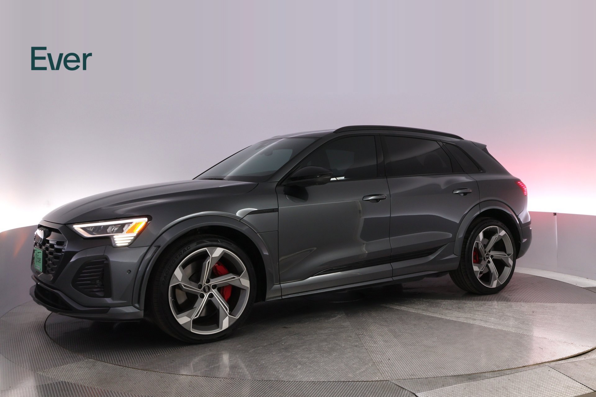 Used 2024 Audi SQ8 e-tron Premium Plus w/ Black Optic Package AWD/4WD image 18