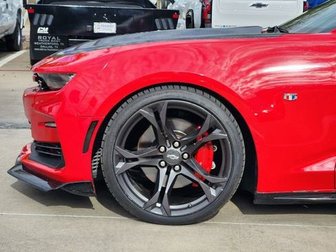 Used 2022 Chevrolet Camaro SS image 9