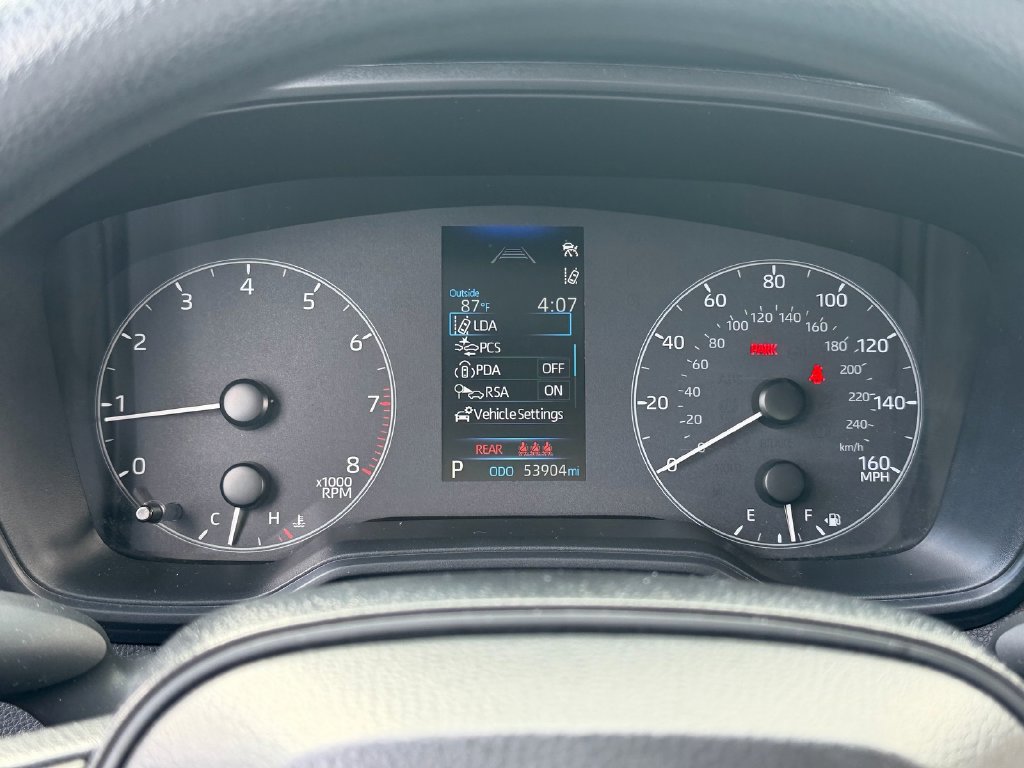 Used 2024 Toyota Corolla LE FWD image 17