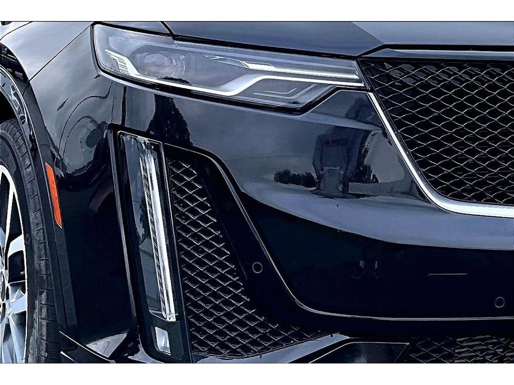 Used 2024 Cadillac XT6 Sport w/ LPO, Floor Liner Package AWD/4WD image 47