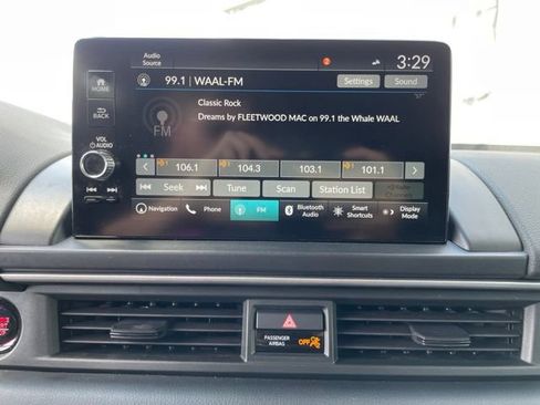 Used 2023 Honda Pilot Touring image 17