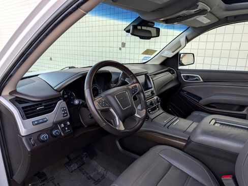 Used 2018 GMC Yukon XL Denali w/ Denali Ultimate Package image 10