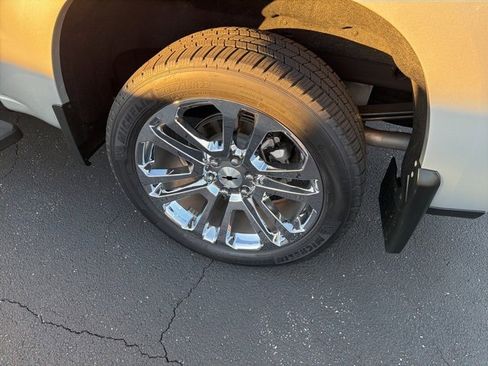 Used 2019 Chevrolet Silverado 1500 RST image 10